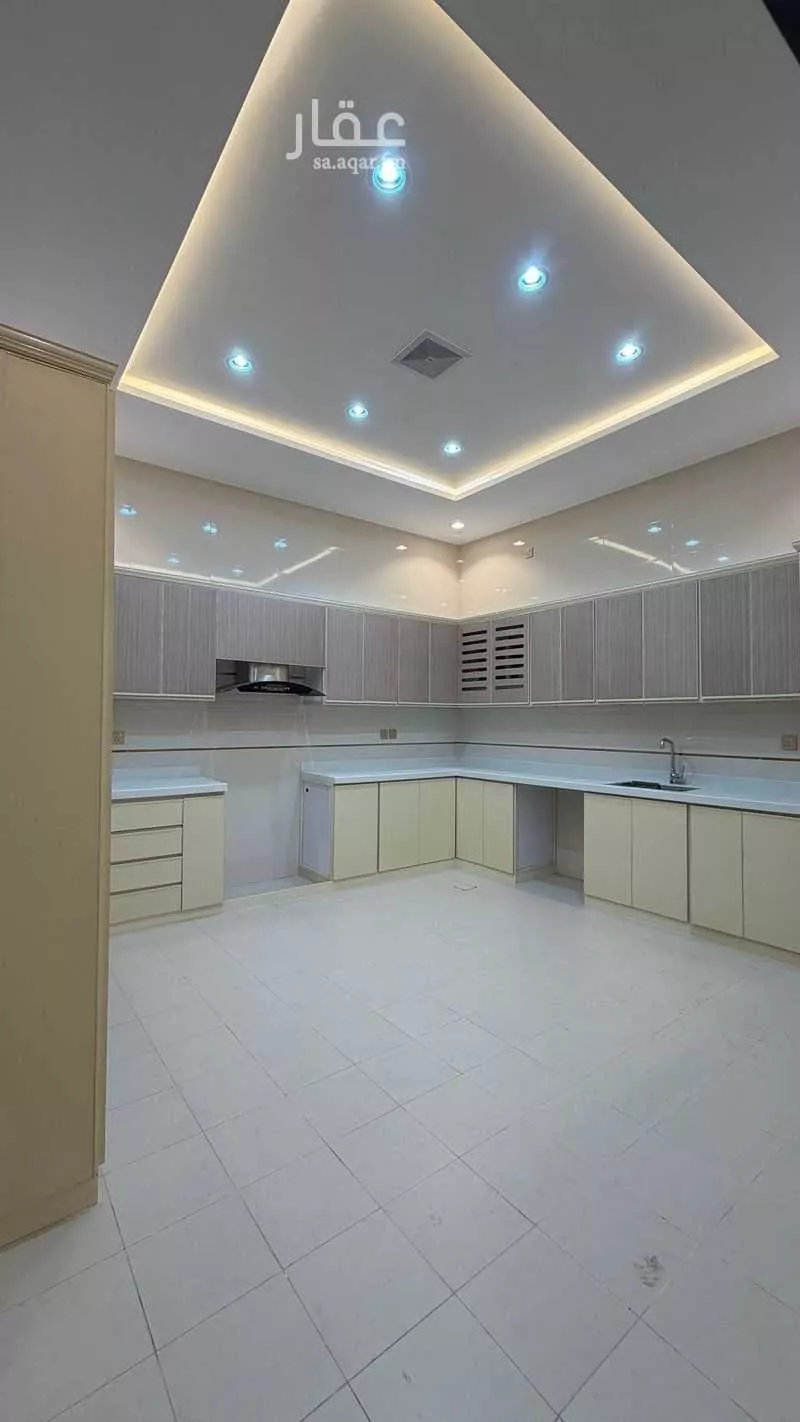 4 bedroom apartment in Al Awali, Makkah 9
