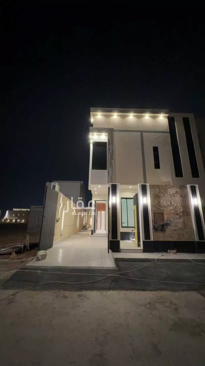 فيلا 4 غرف في الرمال 2