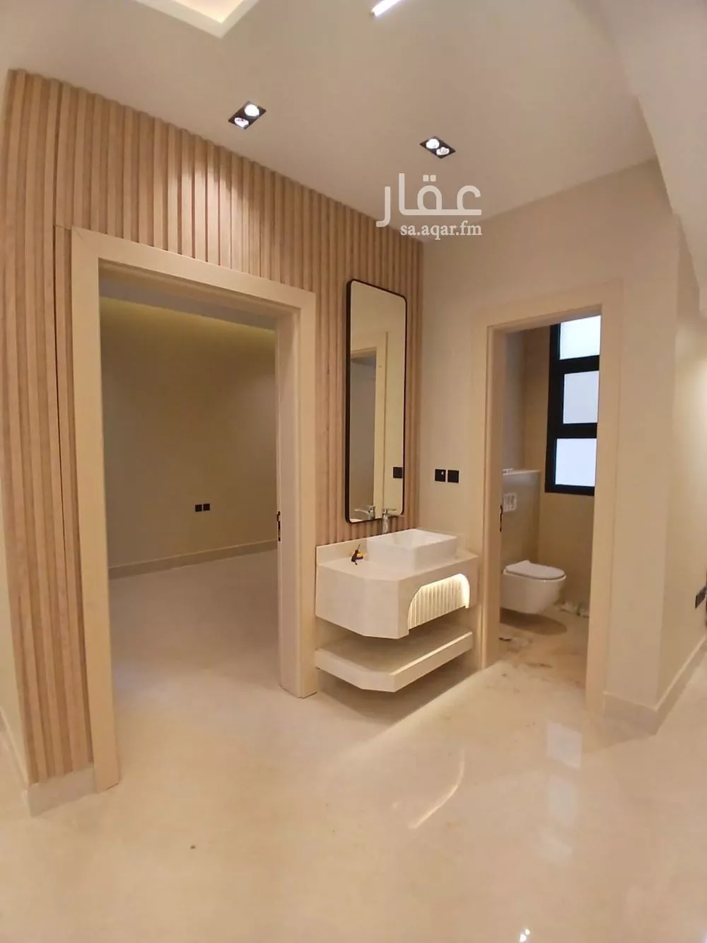 9 bedroom villa in Al Amwaj 3