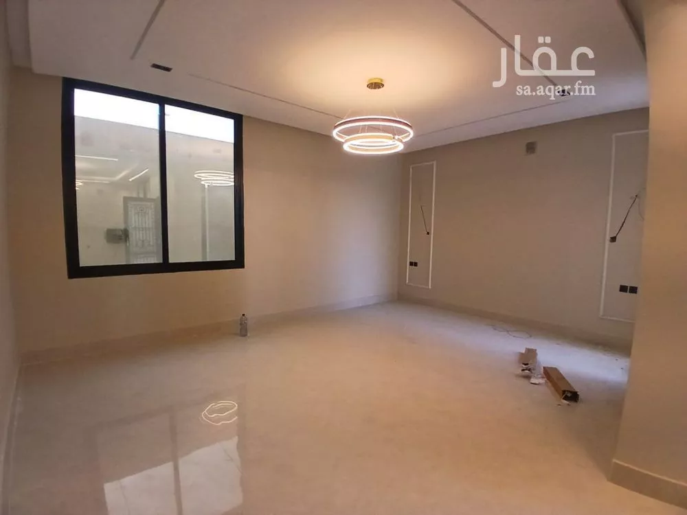 9 bedroom villa in Al Amwaj 4