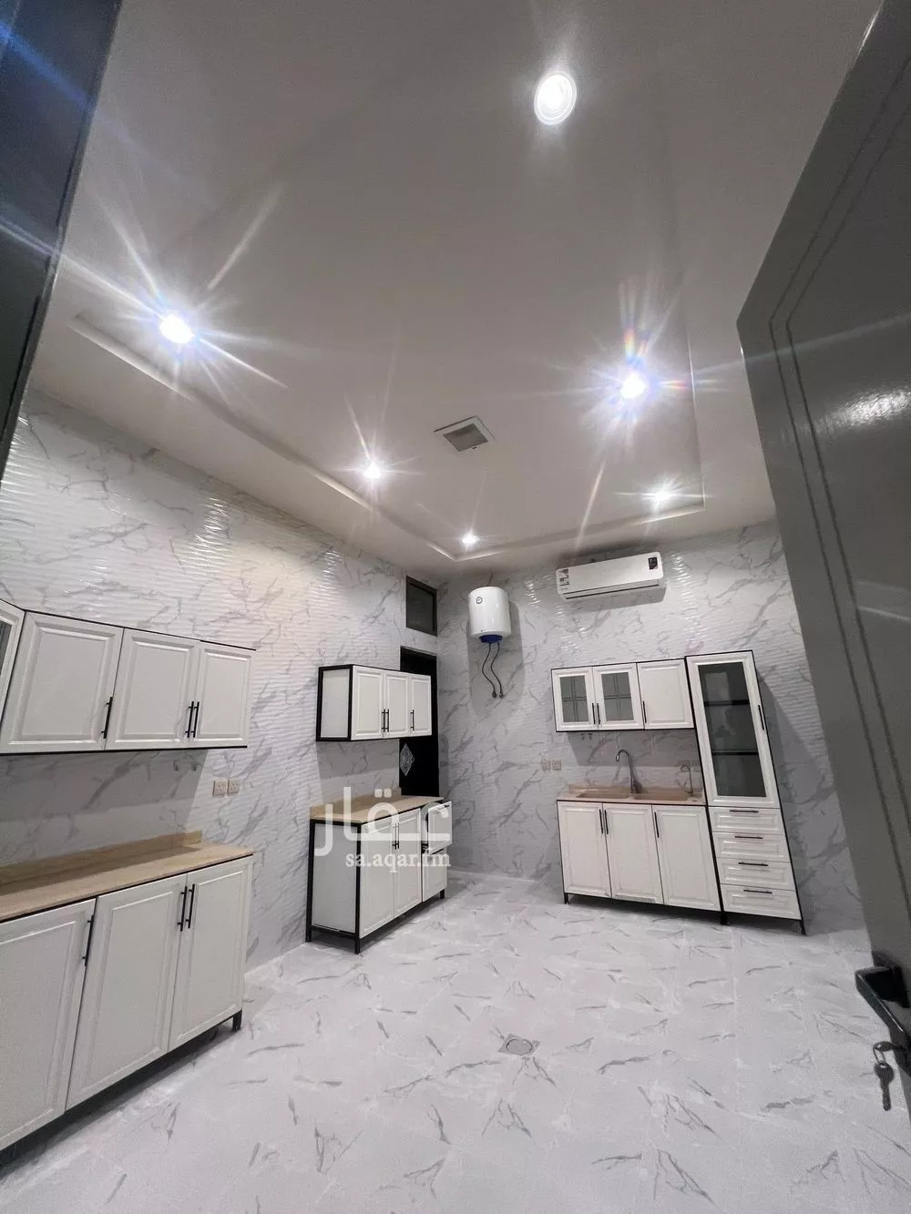 5 bedroom villa in Al Rimal 1