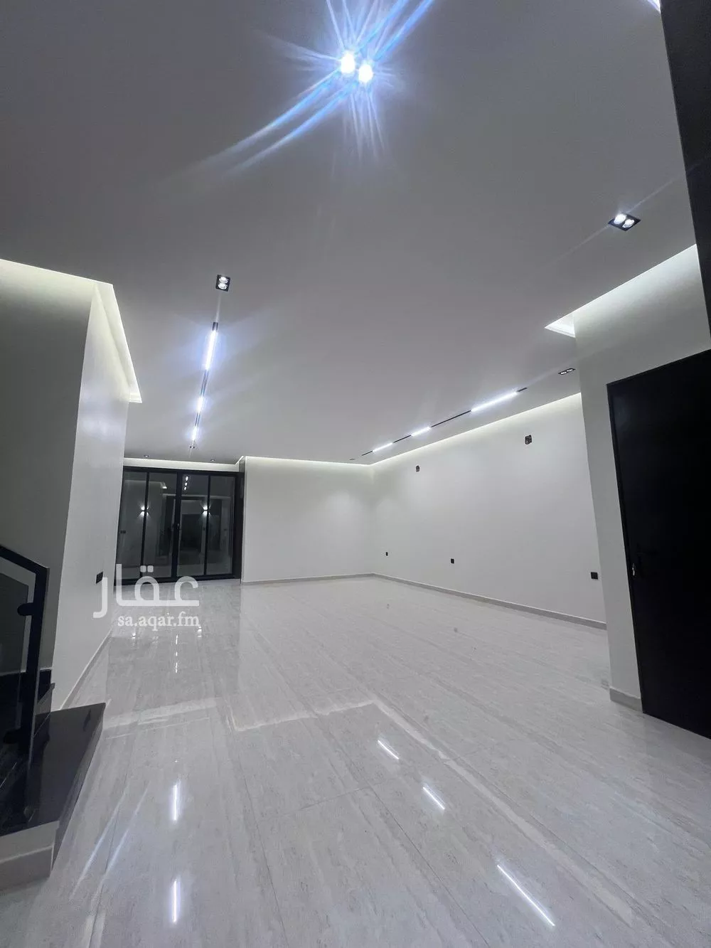 فيلا 5 غرف في الرمال 2