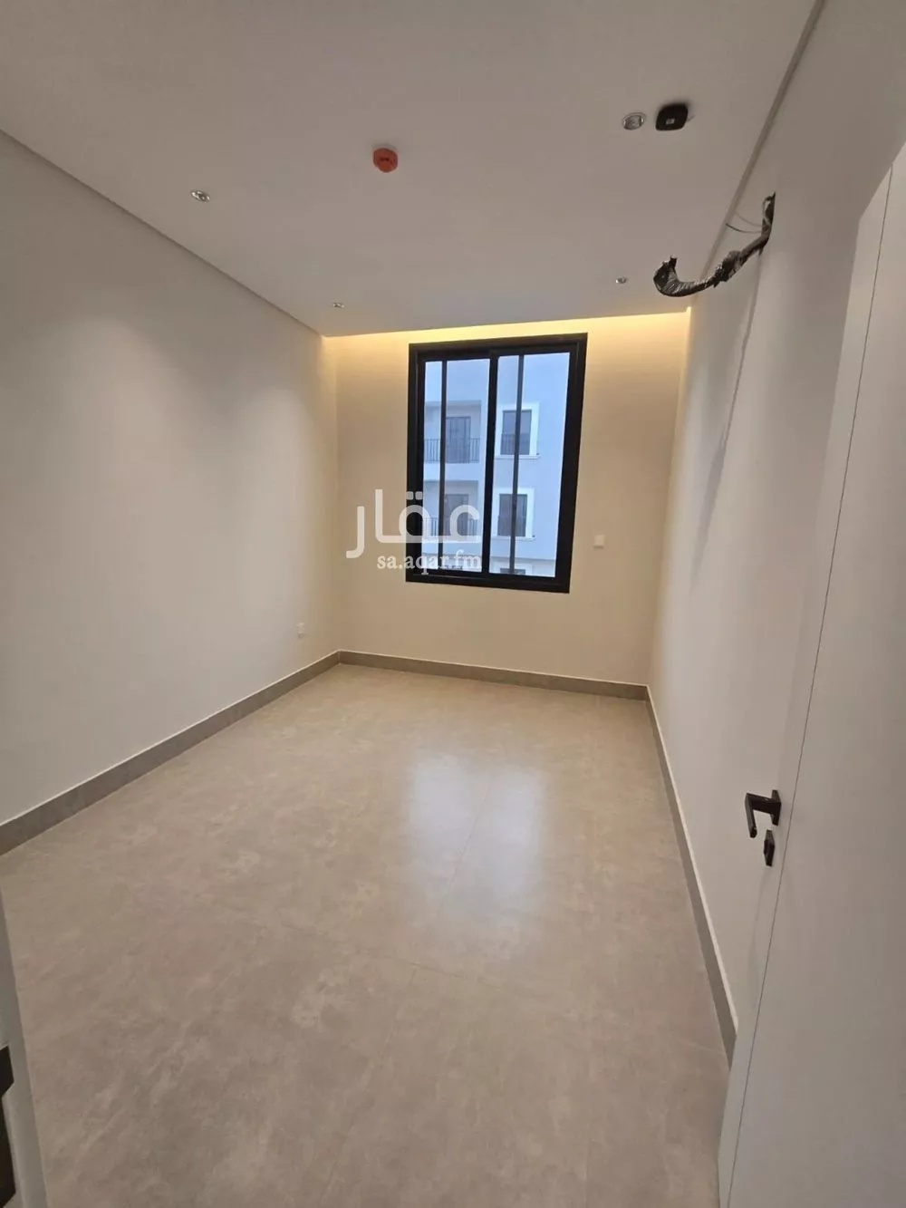 شقة 3 غرف في العارض 4