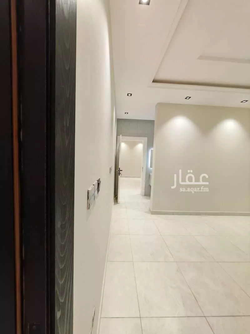 شقة 4 غرف في الريان 3