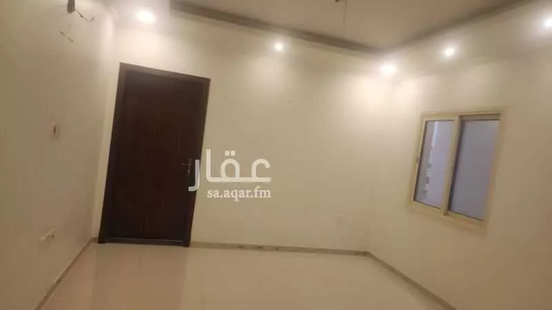 عمارة 500 م² في الجامعيين 3