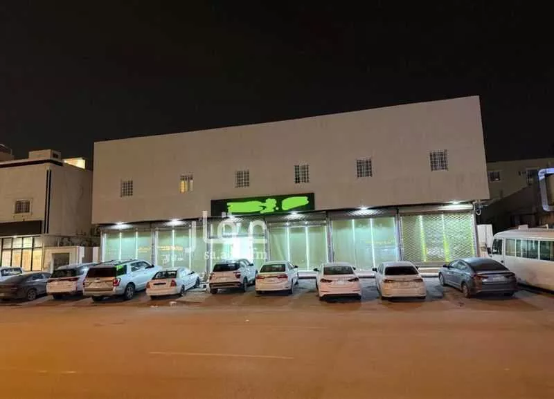 محل 900 م² في ظهرة لبن 1