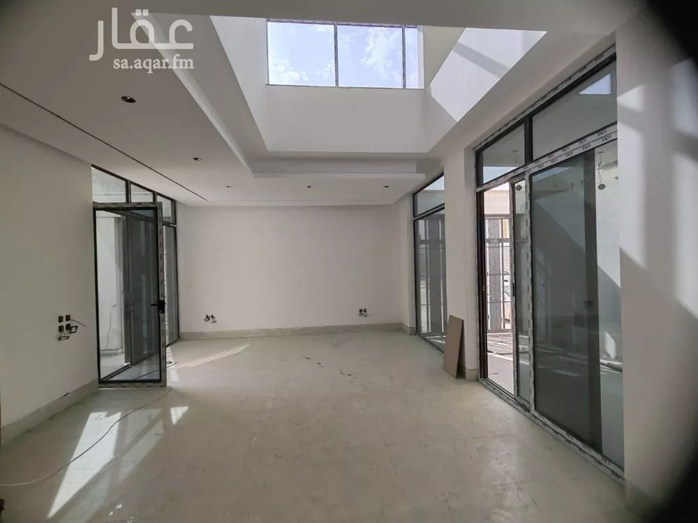 5 bedroom villa in Al Aridh 5
