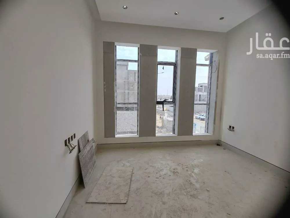 5 bedroom villa in Al Aridh 2