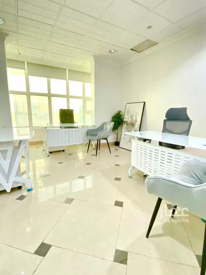 مكتب 25 م² في الورود 1