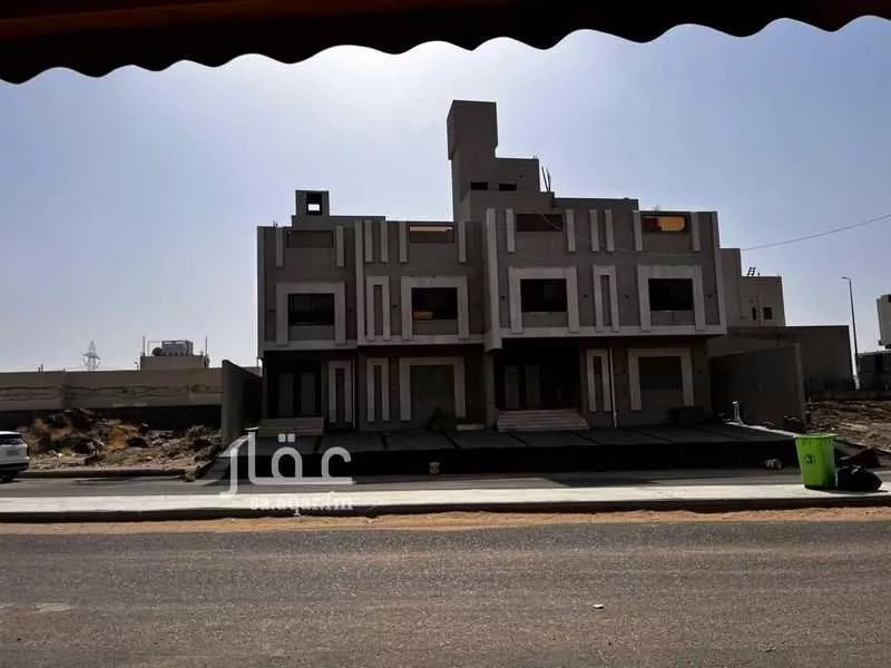 عمارة 526 م² في العكيشية 2