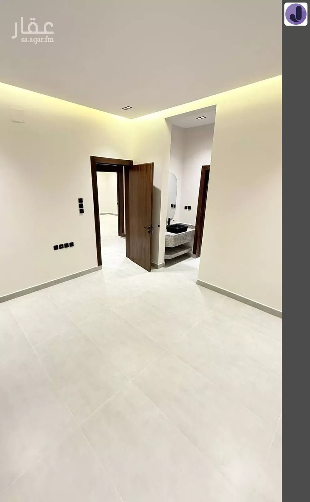 6 bedroom villa in Al Janadriyah 2