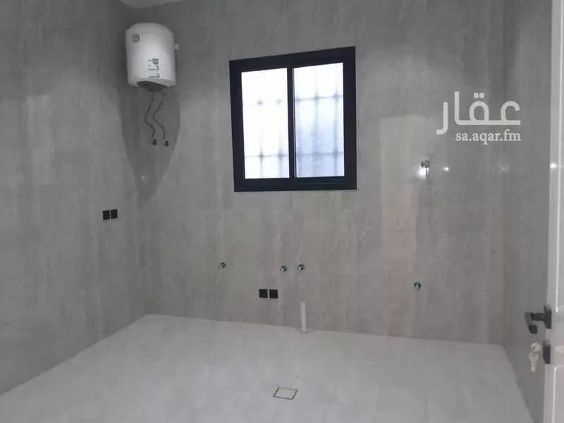 فيلا 5 غرف في السعادة 1