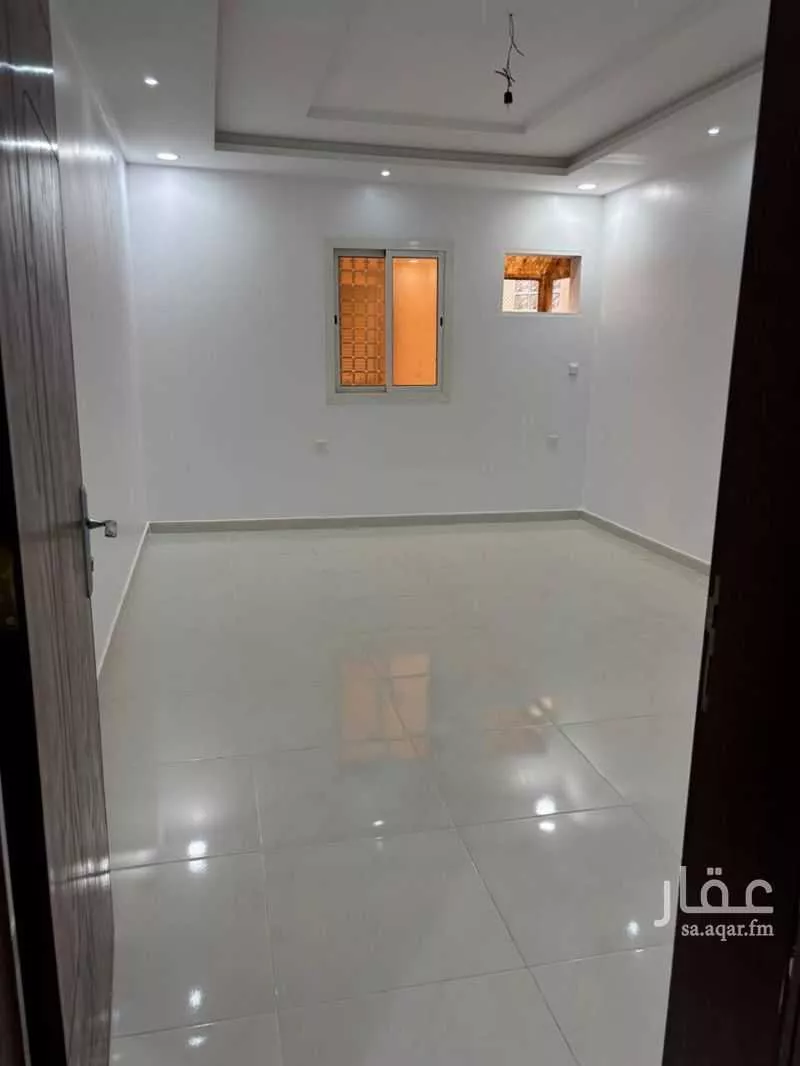 شقة 5 غرف في طيبة 3