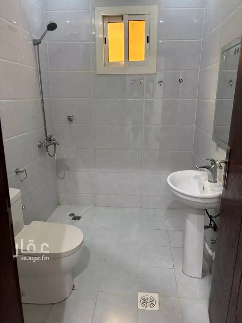 شقة 5 غرف في طيبة 2