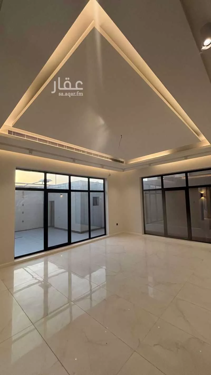 4 bedroom villa in As Sadafah, Eastern Province 4