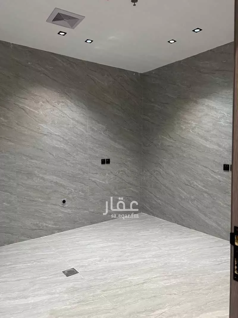 شقة 4 غرف في الحمرا 2