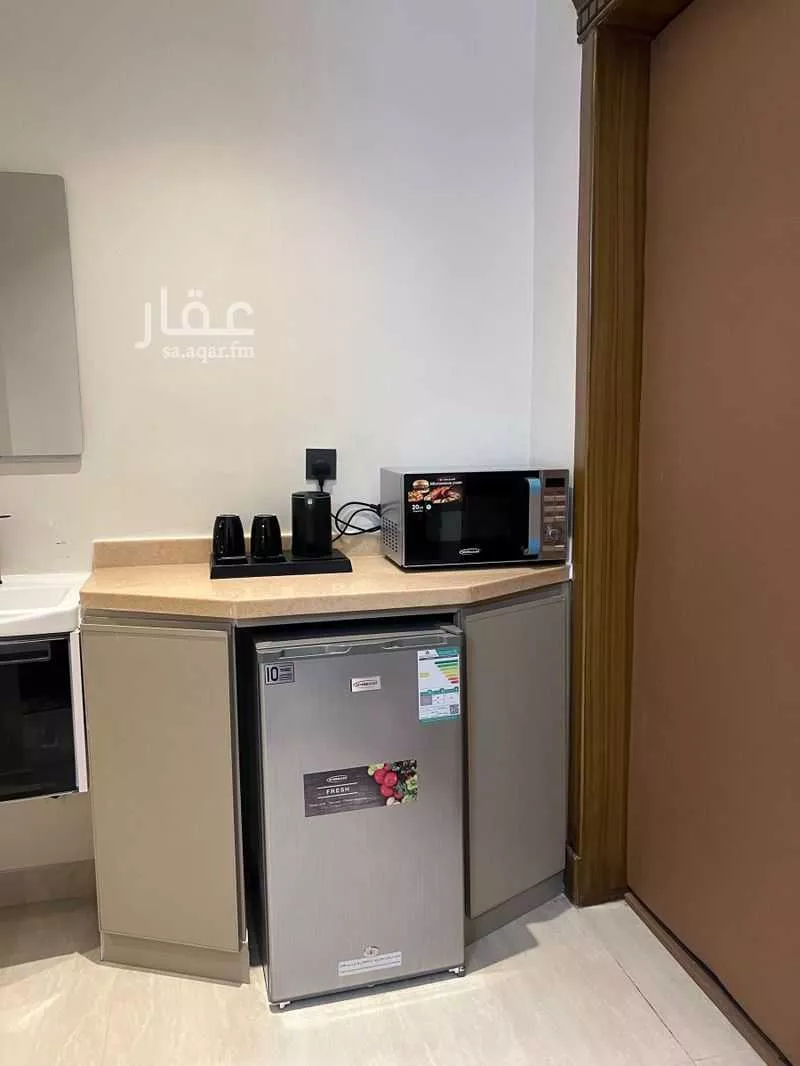 شقة 1 غرف في الحمرا 3