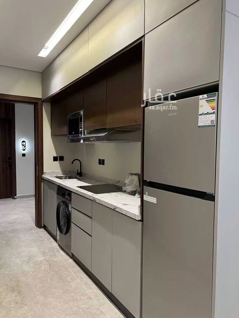 شقة 2 غرف في الحمرا 1