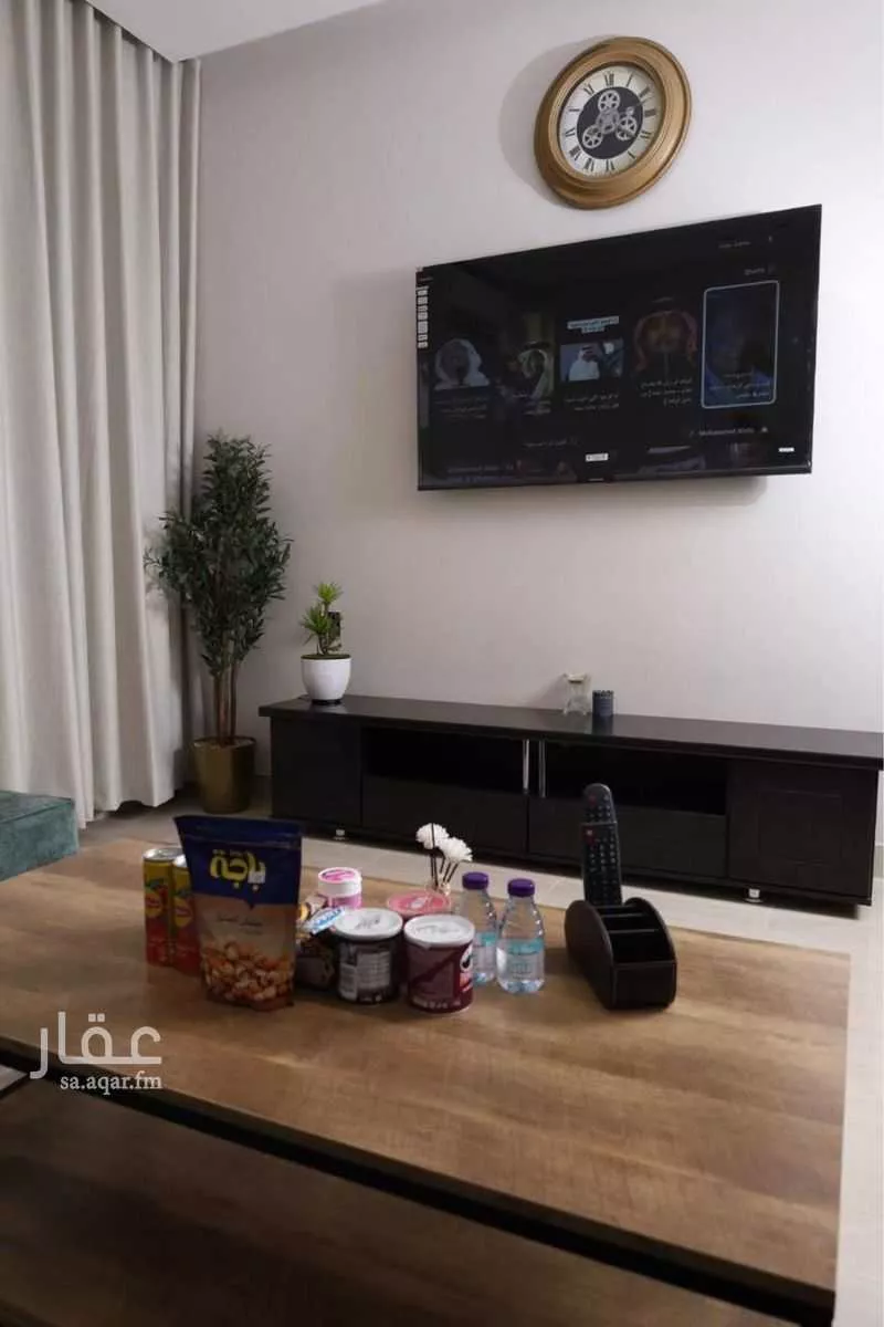 شقة 5 غرف في الحمرا 2