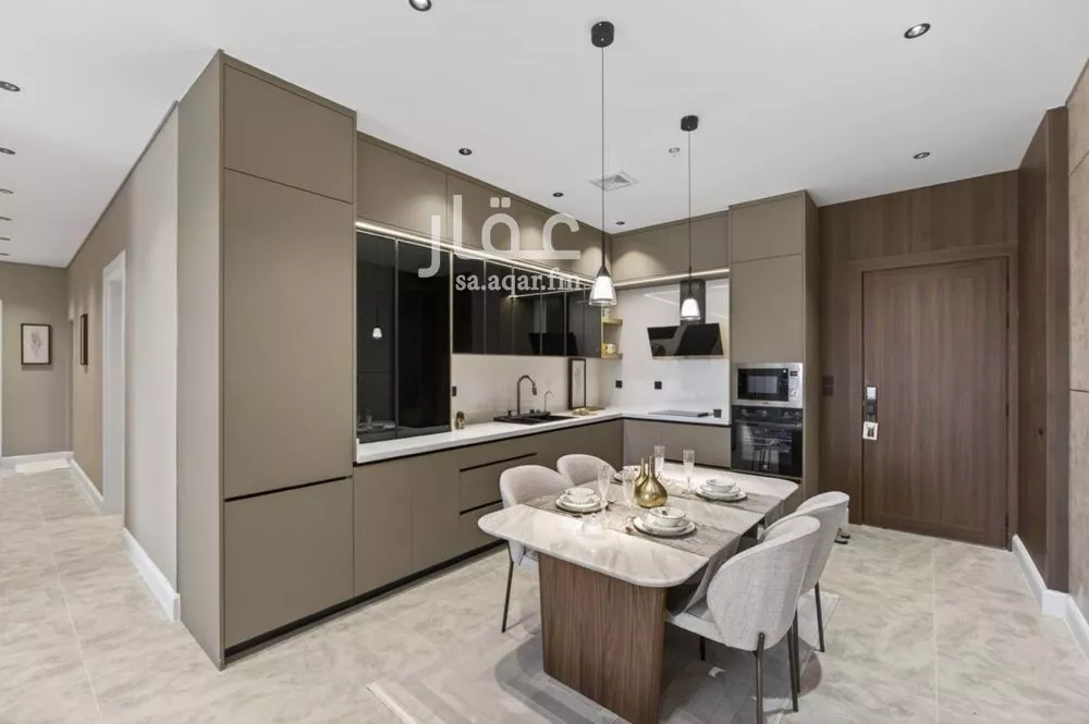 4 bedroom apartment in Al Fanar 4