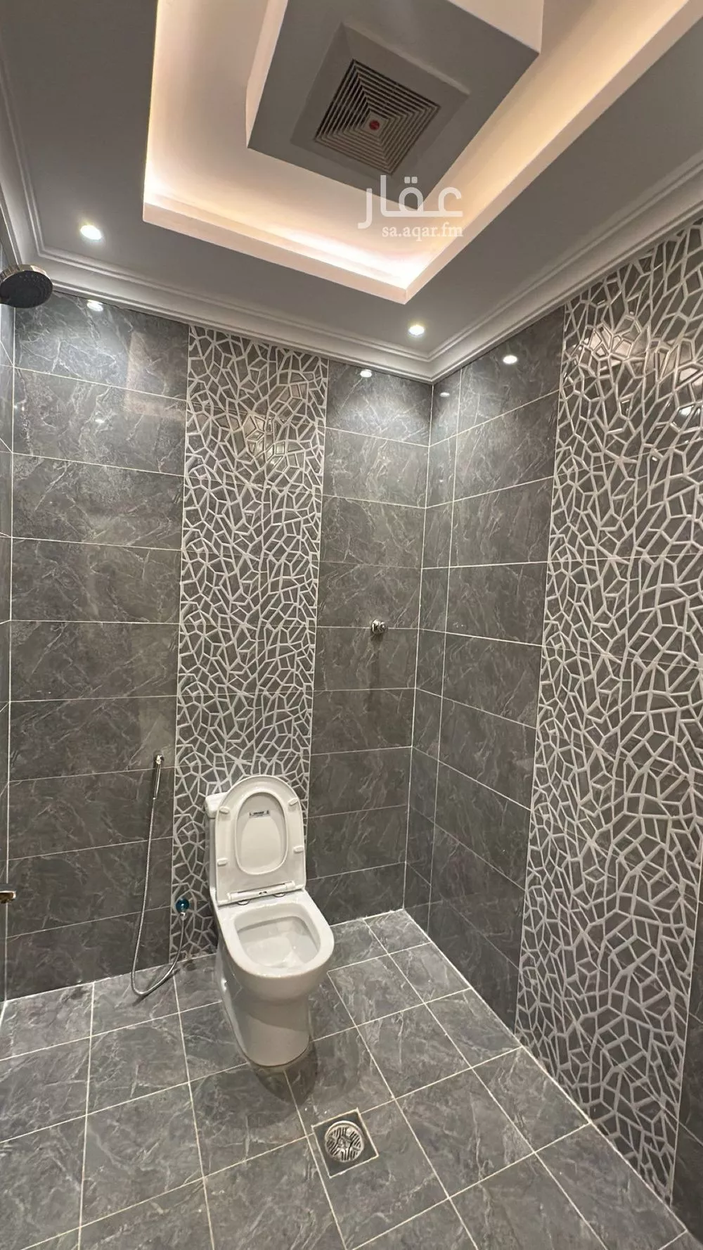 6 bedroom apartment in Ar Rayan 4