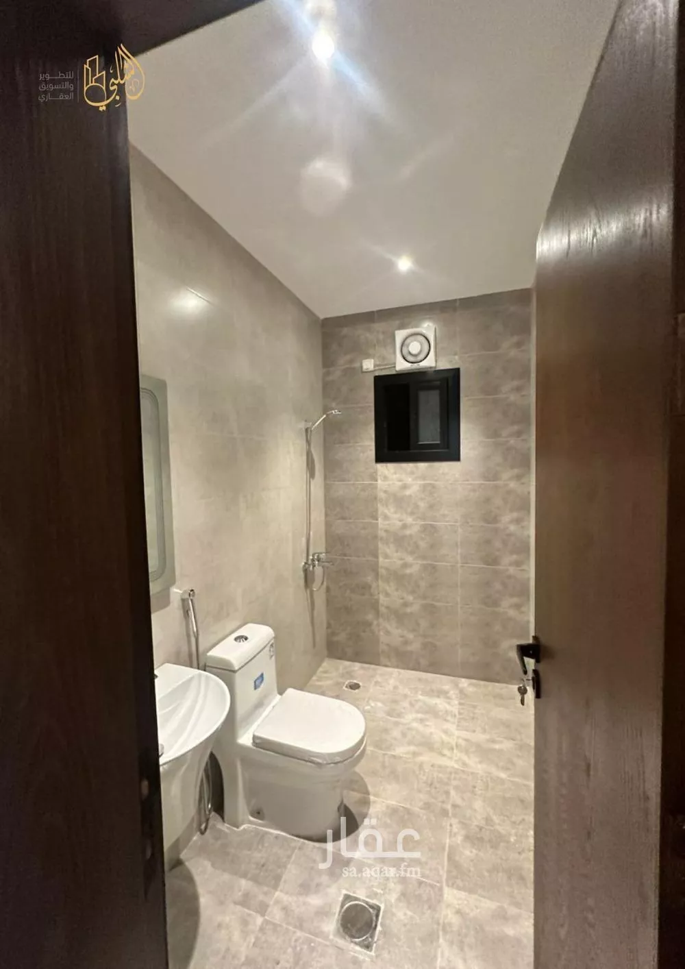 شقة 4 غرف في الريان 3