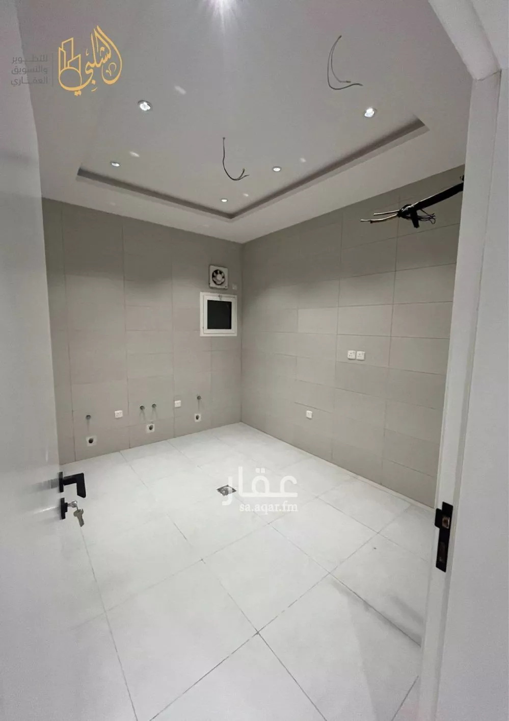 شقة 4 غرف في الريان 4