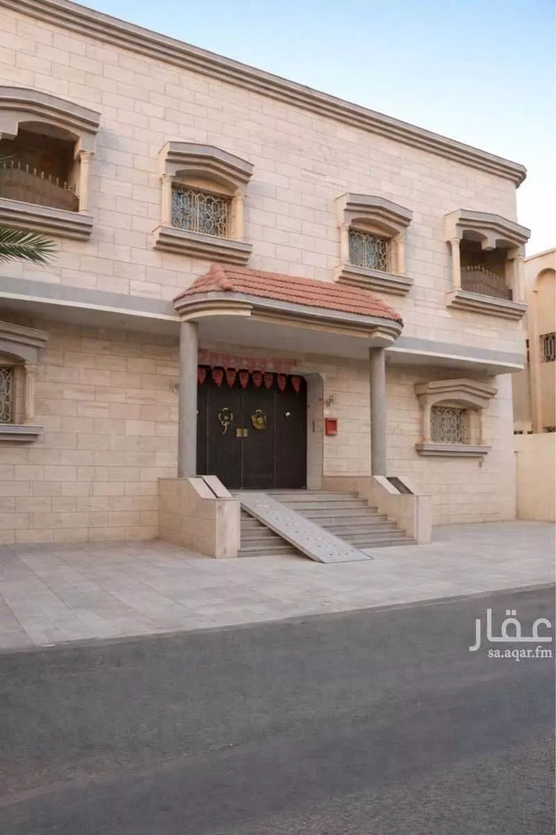 630 sqm building in Al Safa