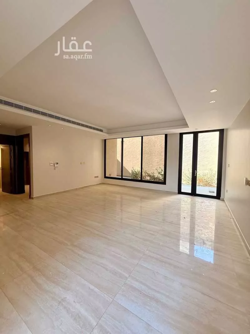 4 bedroom villa in Ar Rakah Al Janubiyah, Eastern Province 8
