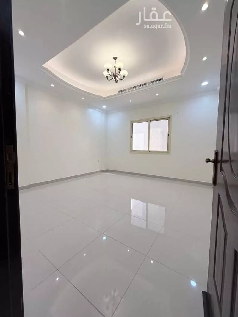 شقة 2 غرف في الحمرا 3