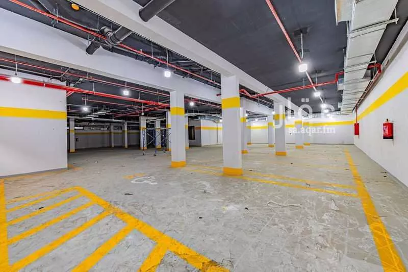 900 sqm building in Ad Dhubbat 5