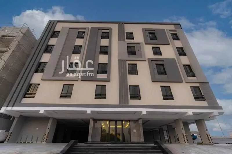 شقة 5 غرف في طيبة 1