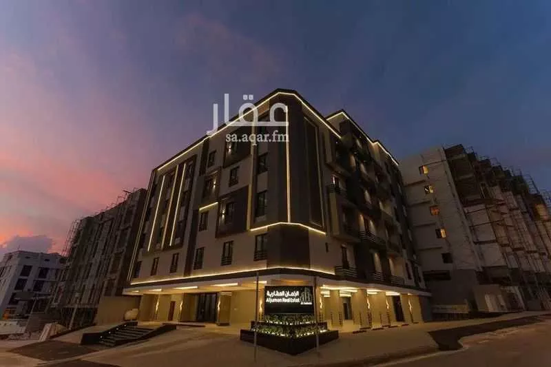 شقة 5 غرف في طيبة 4