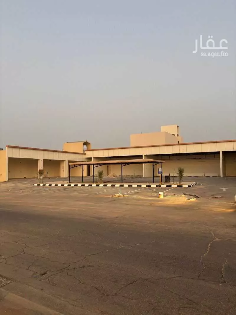 مستودع 911 م² في الشفا 1