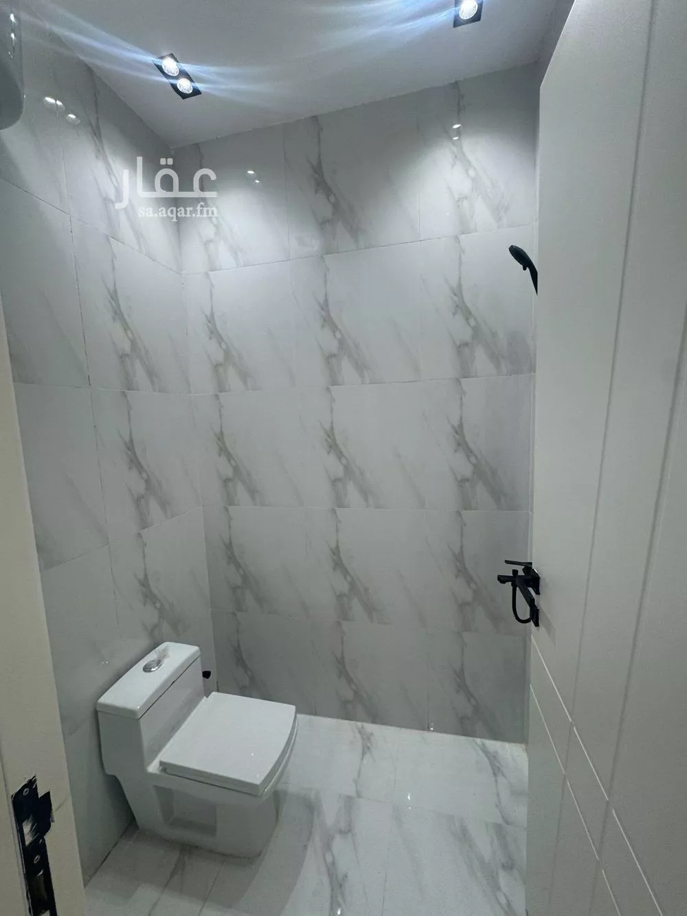 عمارة 138 م² في الزهرة 2