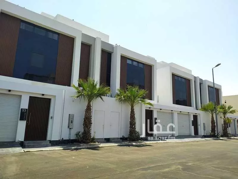 فيلا 7 غرف في اللؤلؤ 3