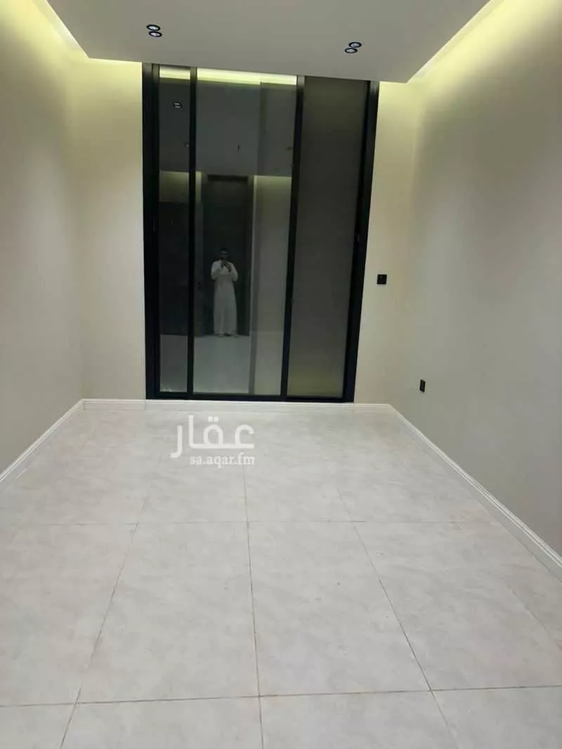 فيلا 7 غرف في اللؤلؤ 5