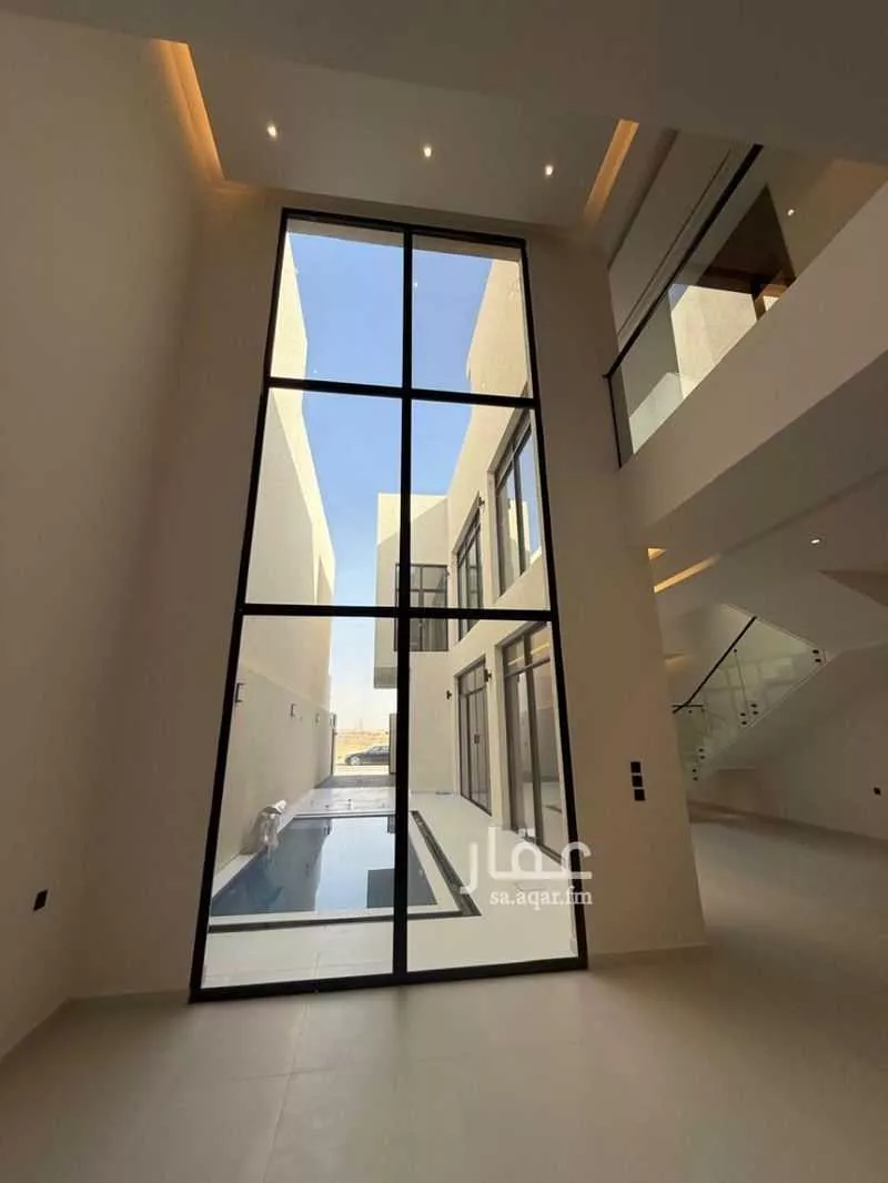 8 bedroom villa in Al Mahdiyyah 2