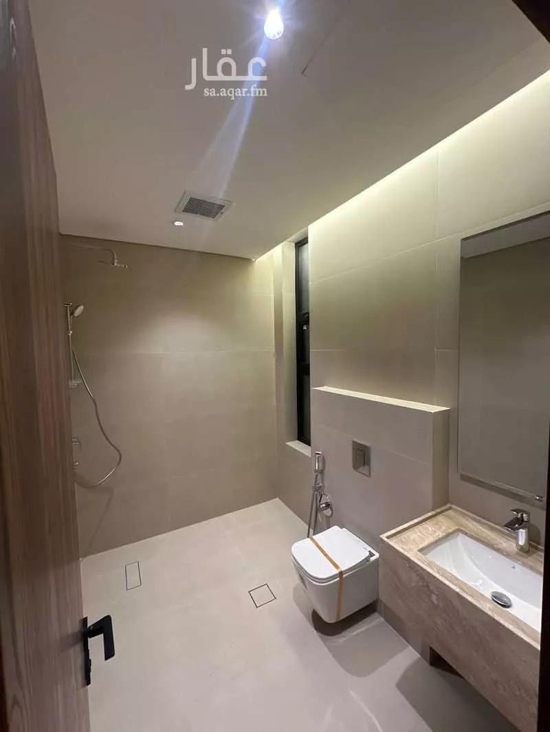 5 bedroom villa in Al Narjis 5