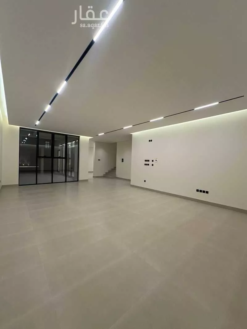 5 bedroom villa in Al Narjis 3