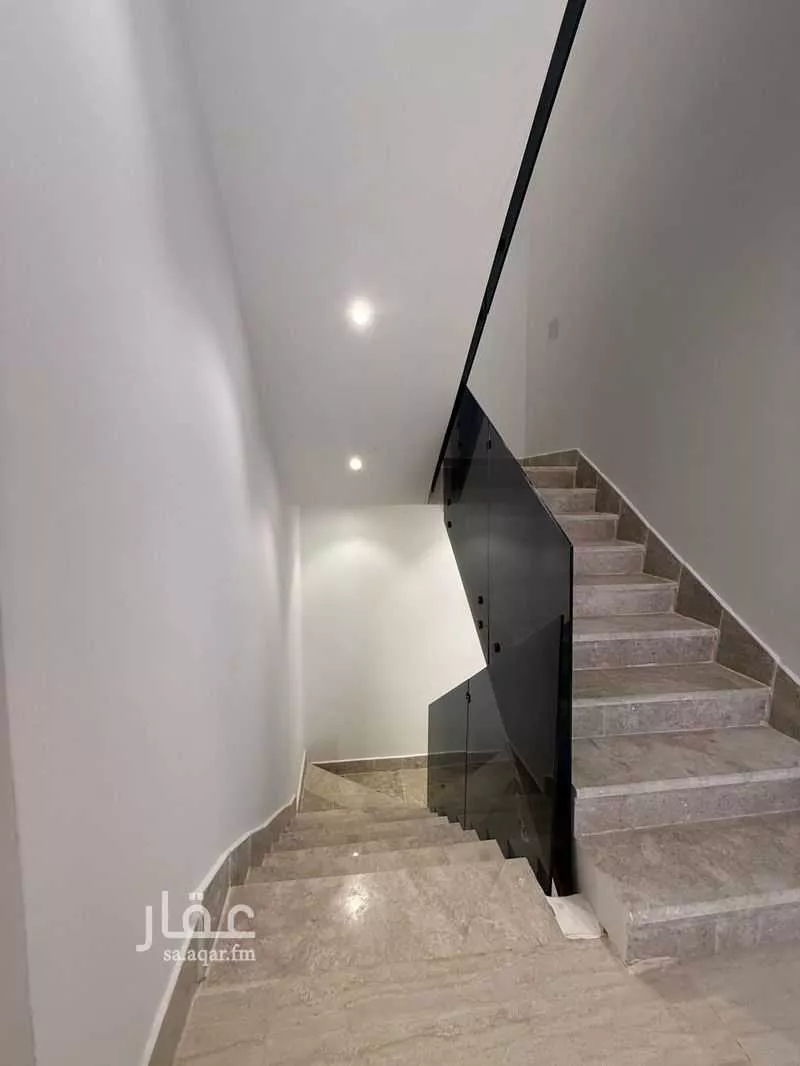 4 bedroom villa in Dhahrat Namar, Riyadh 4