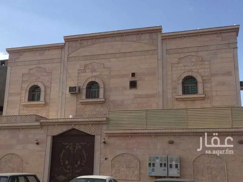 عمارة 615 م² في الدفاع