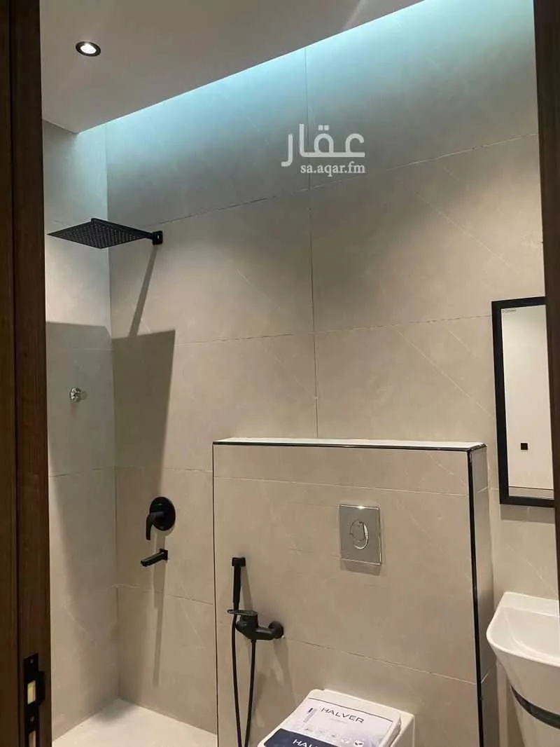 5 bedroom apartment in Al Maizilah, Riyadh 7