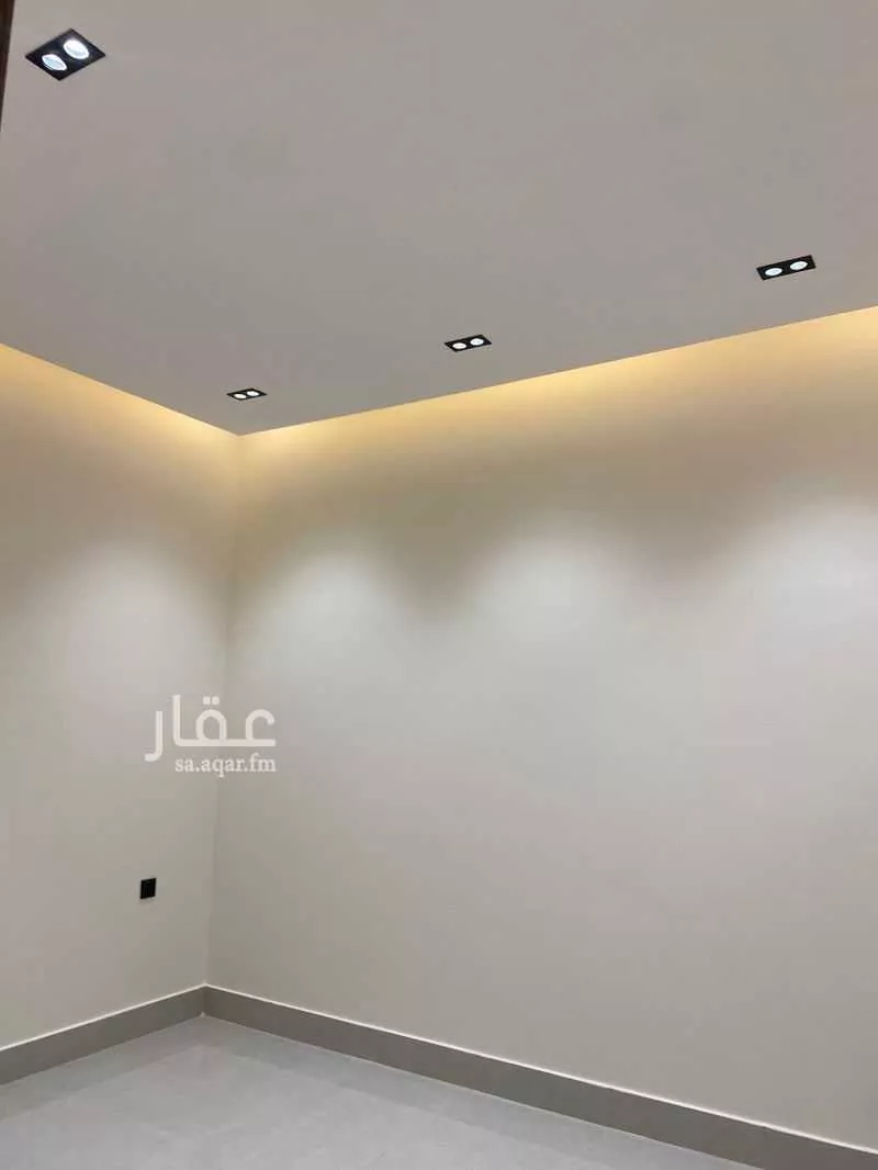 4 bedroom apartment in Al Maizilah, Riyadh 6