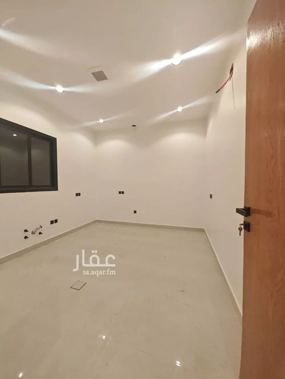 5 bedroom apartment in Taibah 4