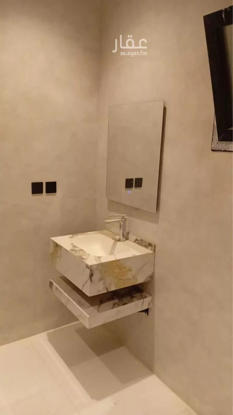 عمارة 600 م² في طيبة 2