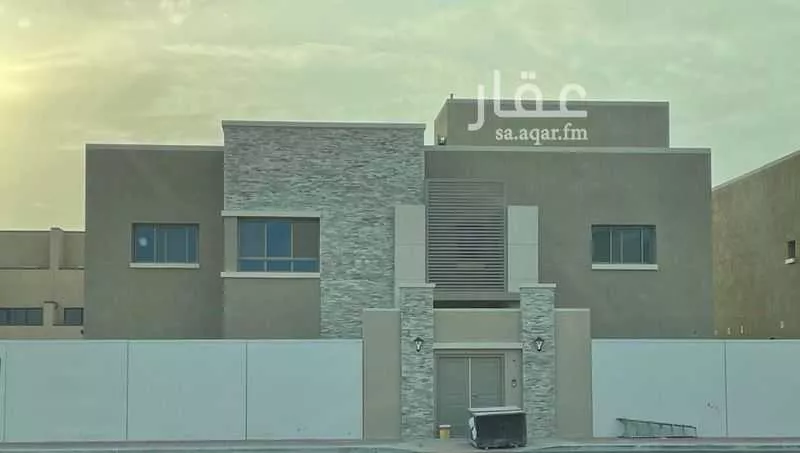 فيلا 5 غرف في ارامكو السعودية 1