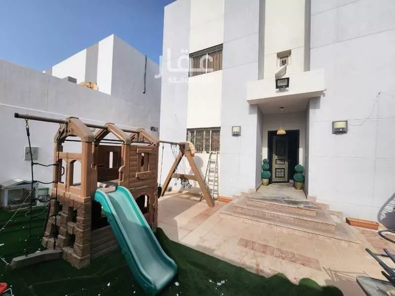 فيلا 4 غرف في الصواري 3