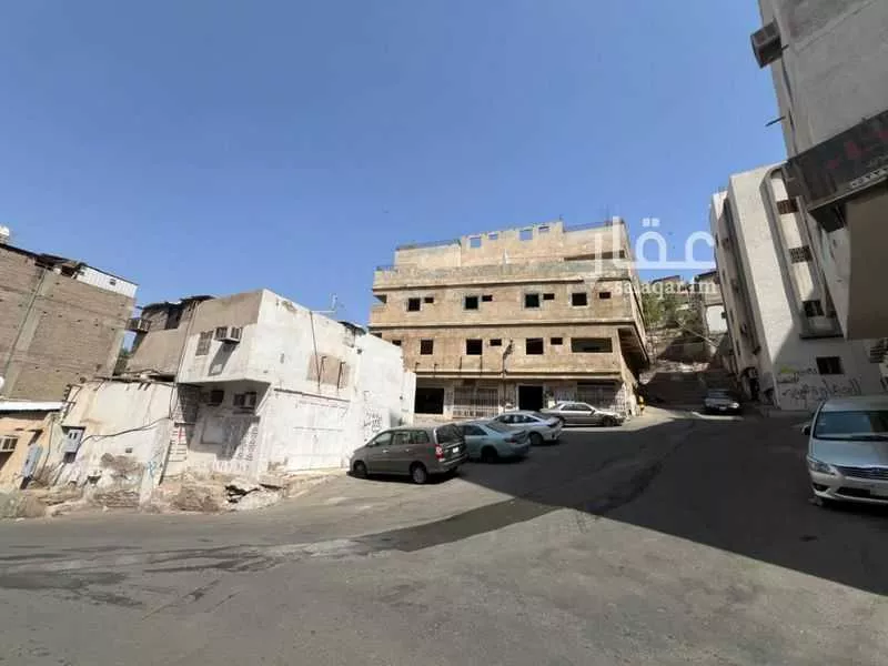 أرض 2066 م² في المعابدة 4