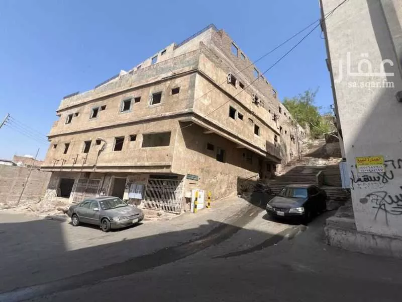 أرض 2066 م² في المعابدة 3